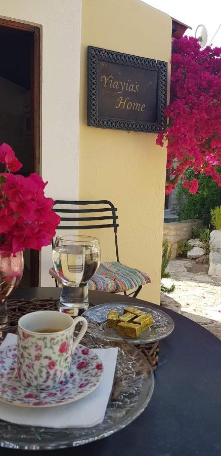 Yiayia'S Home Chalki Town Bagian luar foto