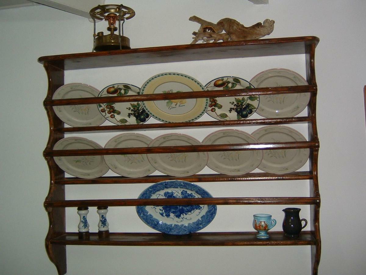 Yiayia'S Home Chalki Town Bagian luar foto